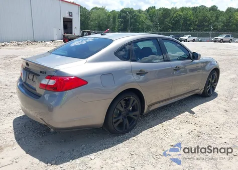 2011 Infiniti M37 z USA, uszkodzony, nr VIN JN1BY1AP4BM324604